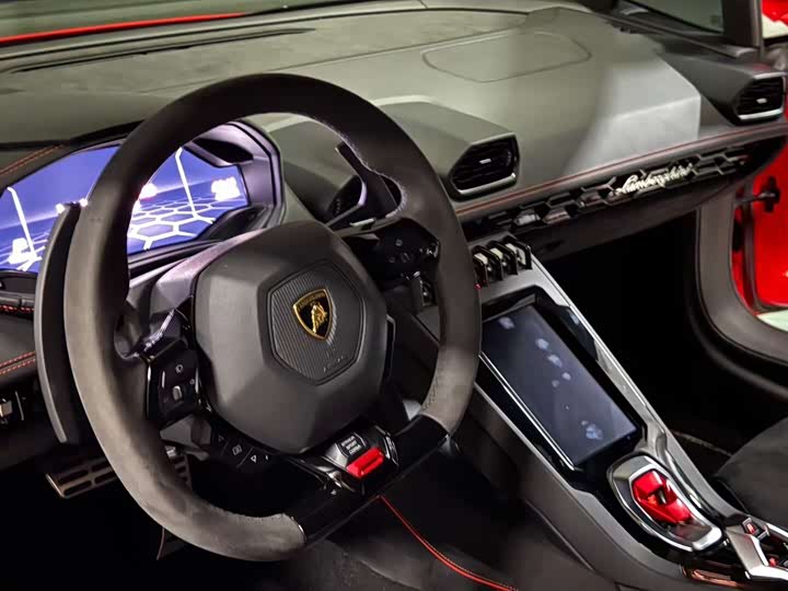 Фото 6 - Lamborghini Huracán