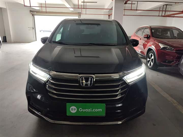 Фото 3 - Honda Odyssey