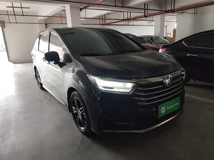 Фото 4 - Honda Odyssey