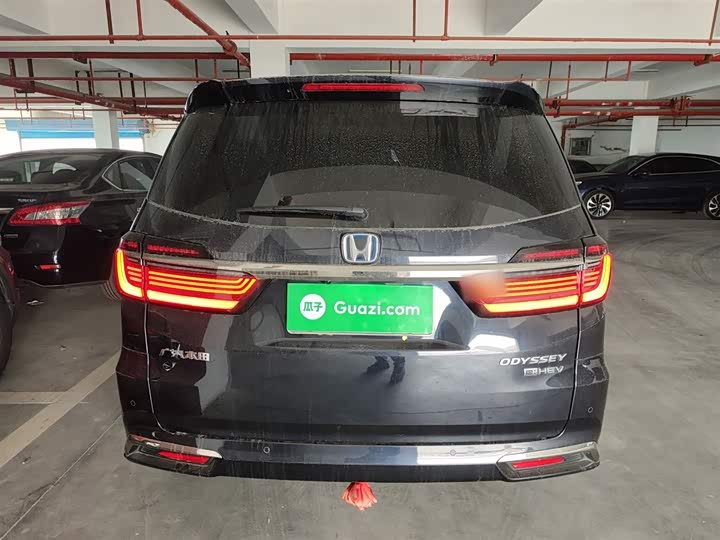 Фото 6 - Honda Odyssey