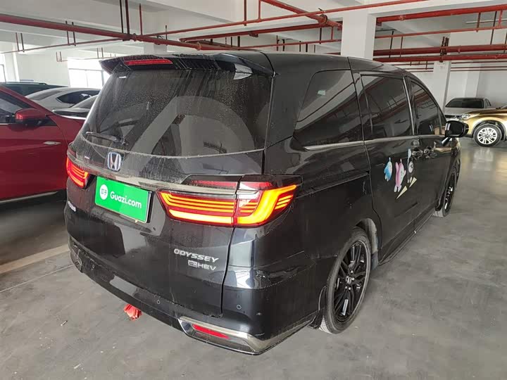 Фото 7 - Honda Odyssey