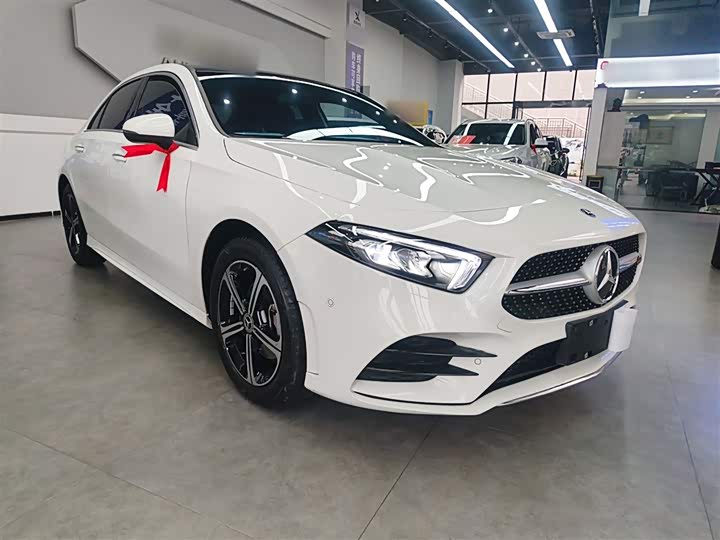 Фото 4 - Mercedes-Benz A-Class