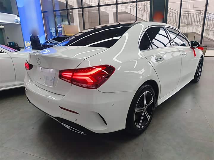 Фото 7 - Mercedes-Benz A-Class