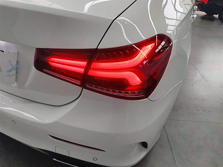 Фото 8 - Mercedes-Benz A-Class