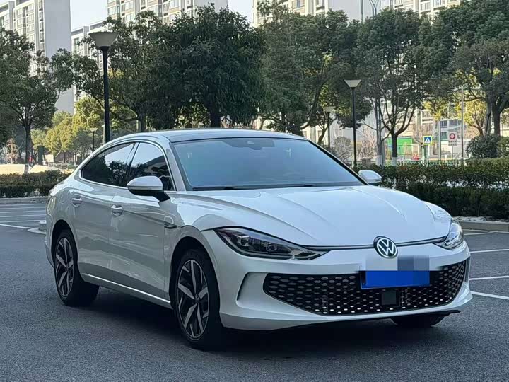 Фото 2 - Volkswagen Lamando L