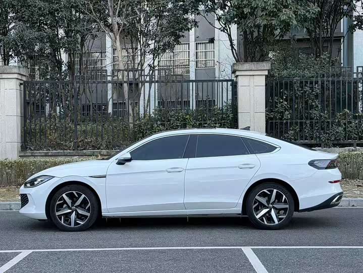 Фото 5 - Volkswagen Lamando L