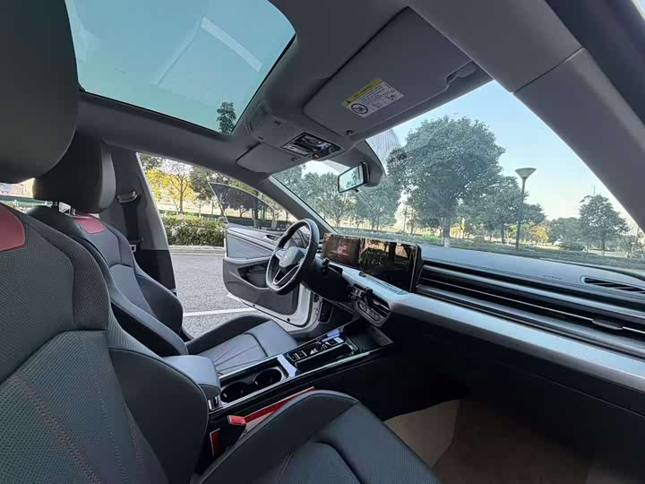 Фото 7 - Volkswagen Lamando L