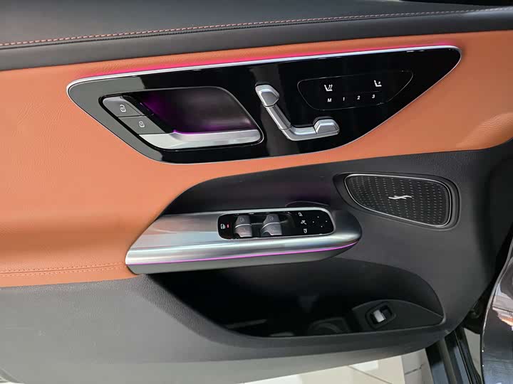 Фото 6 - Mercedes-Benz GLC-Class