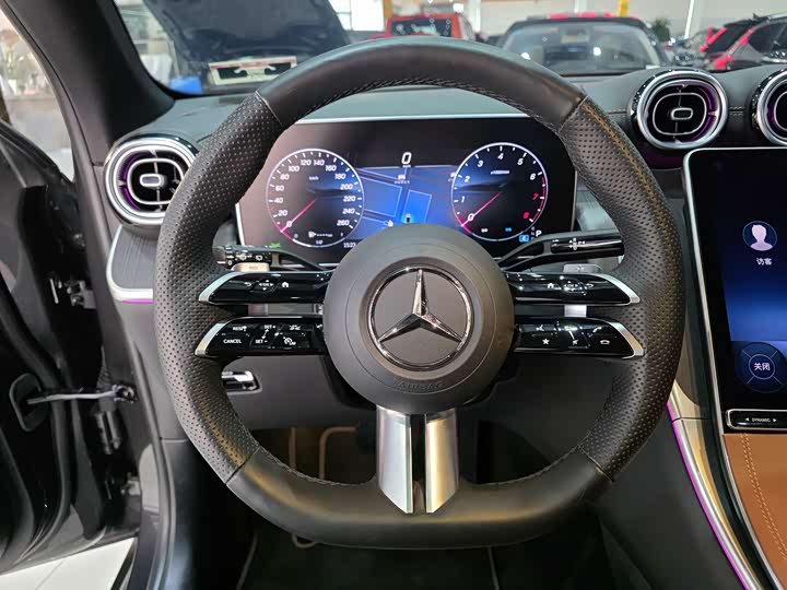 Фото 9 - Mercedes-Benz GLC-Class