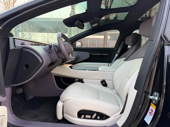 Фото 7 - Avatr 12