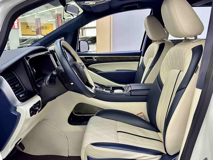 Фото 6 - GAC Trumpchi M8