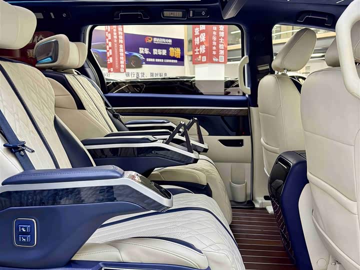 Фото 8 - GAC Trumpchi M8