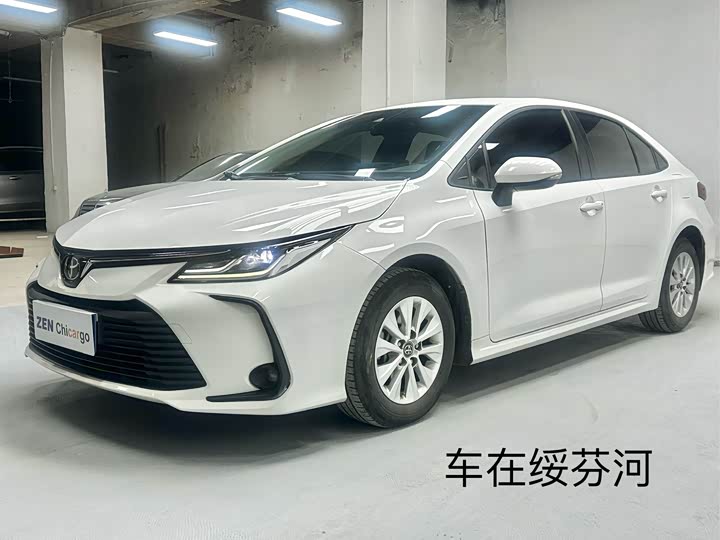 Фото 7 - Toyota Corolla