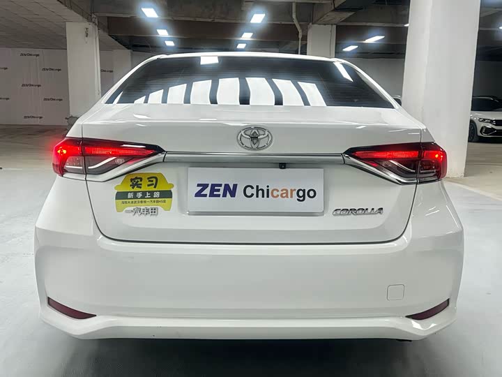 Фото 9 - Toyota Corolla