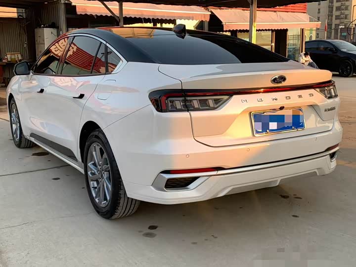 Фото 9 - Ford Mondeo