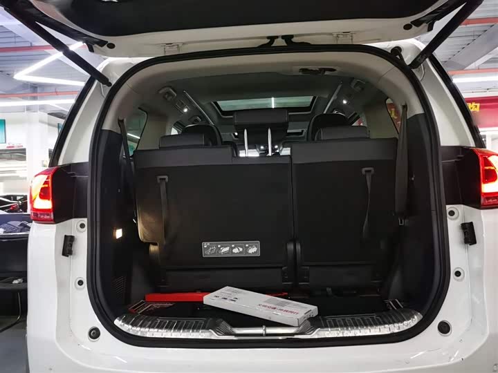 Фото 9 - GAC Trumpchi M8