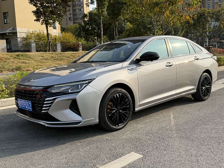 Фото 1 - Dongfeng Aeolus Yixuan Max