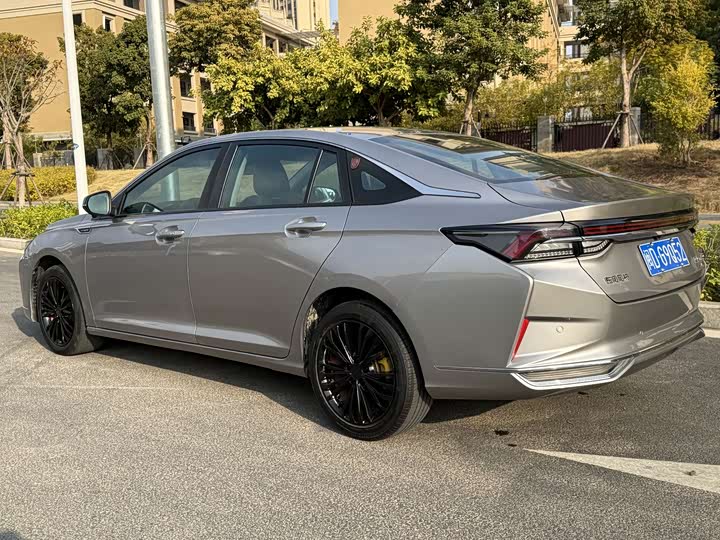 Фото 6 - Dongfeng Aeolus Yixuan Max