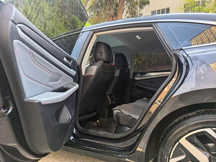 Фото 4 - Volkswagen Lamando L