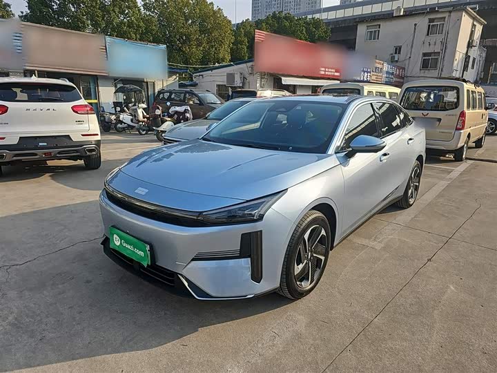 Фото 2 - Geely Galaxy L6