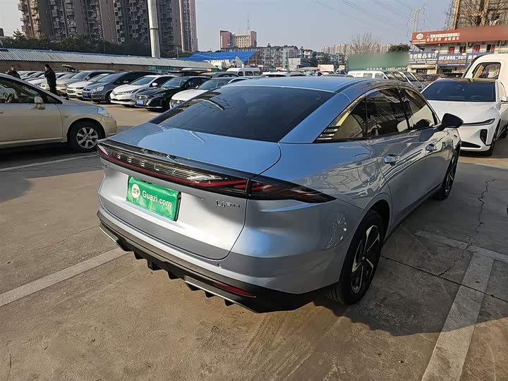 Фото 7 - Geely Galaxy L6