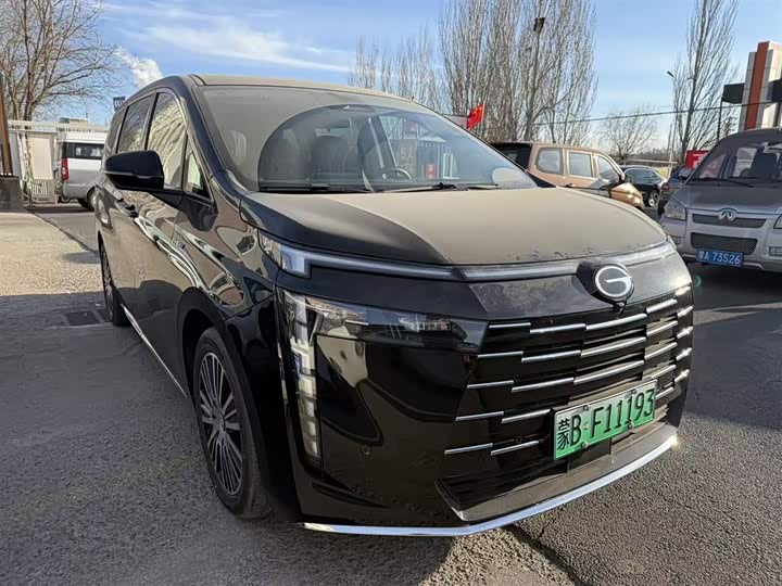 Фото 3 - GAC Trumpchi E8