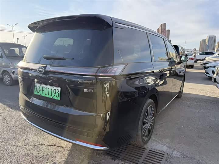 Фото 7 - GAC Trumpchi E8