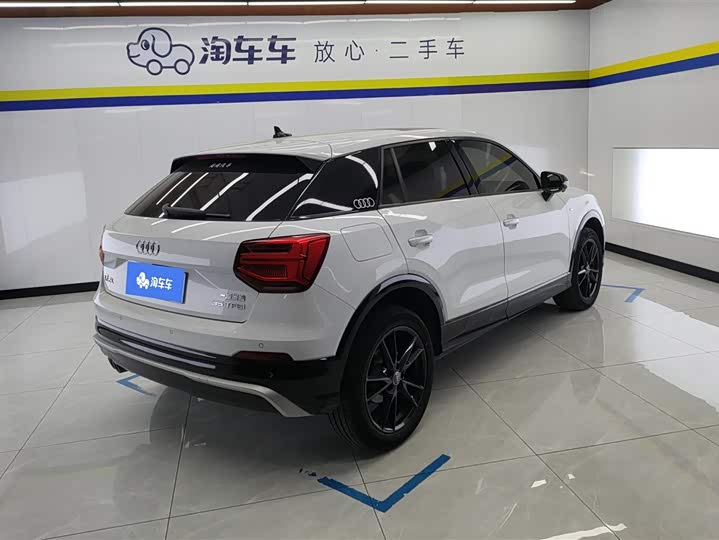 Фото 3 - Audi Q2L