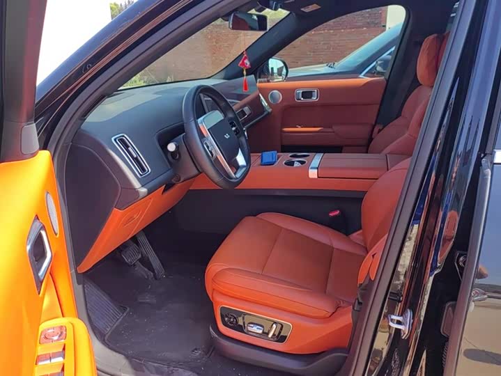 Фото 9 - LiXiang L7