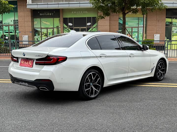 Фото 9 - BMW 5 Series