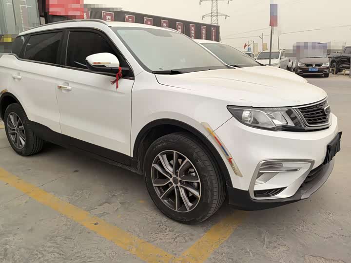 Фото 3 - Geely Atlas