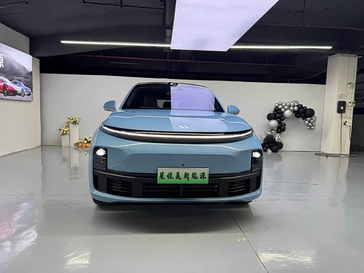 Фото 2 - LiXiang L7