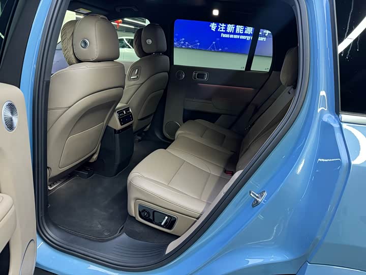 Фото 6 - LiXiang L7