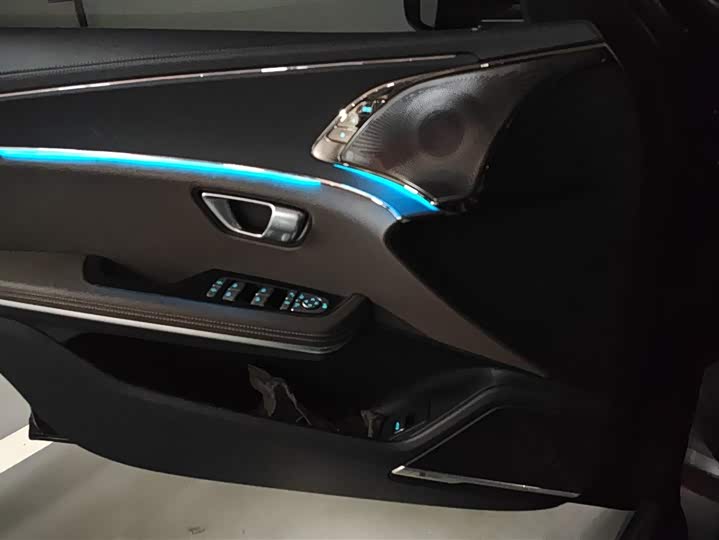 Фото 7 - BYD Han