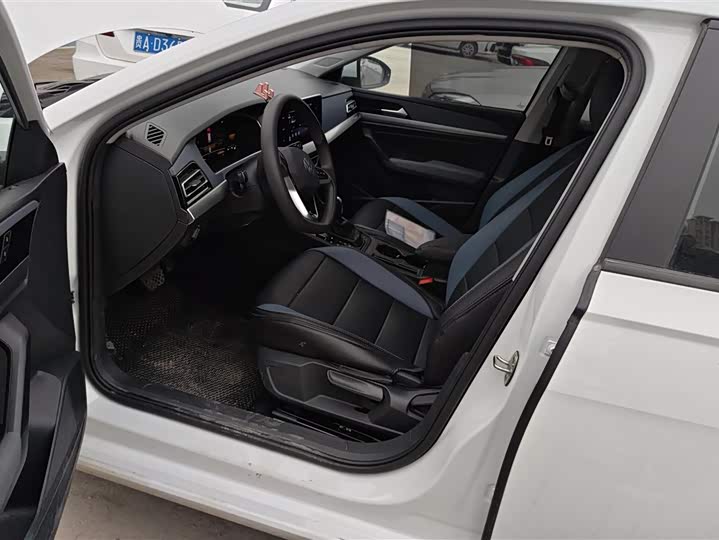 Фото 9 - Volkswagen Lavida