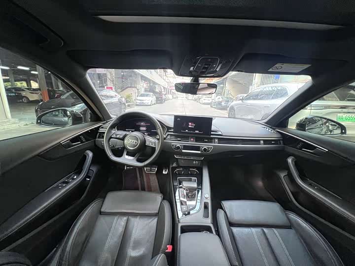 Фото 5 - Audi A4L