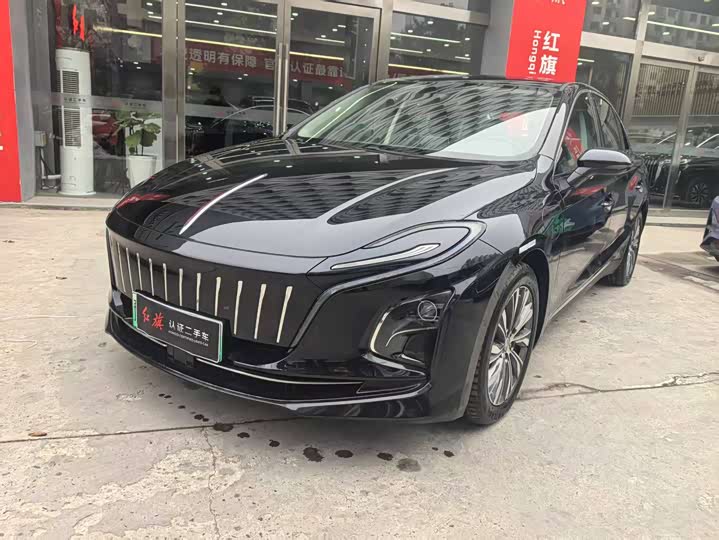 Фото 1 - Hongqi E-QM5