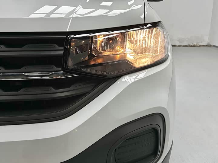 Фото 4 - Volkswagen Tacqua