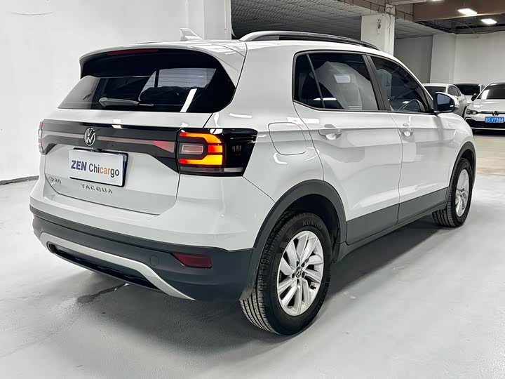 Фото 9 - Volkswagen Tacqua