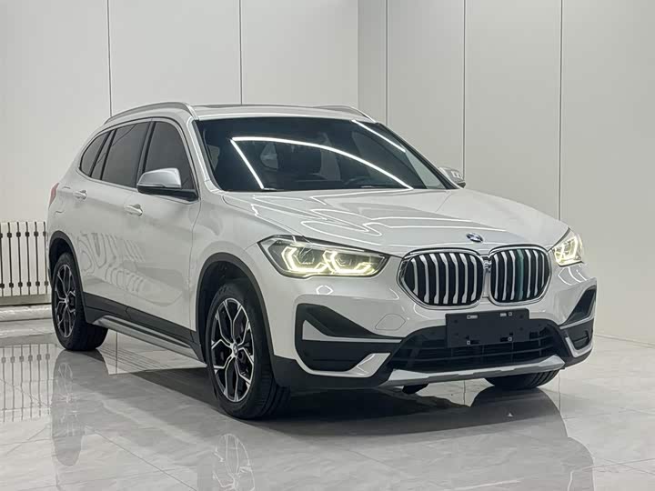 Фото 3 - BMW X1
