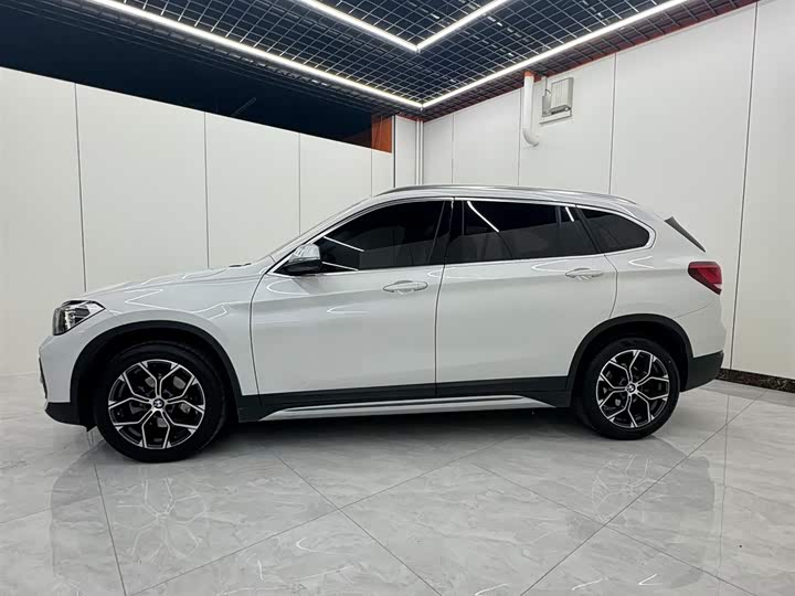 Фото 7 - BMW X1