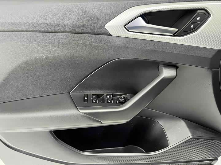 Фото 9 - Volkswagen Tacqua