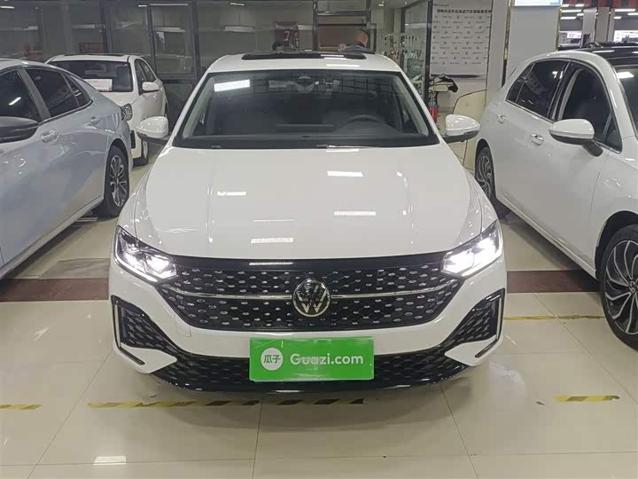 Фото 3 - Volkswagen Lavida