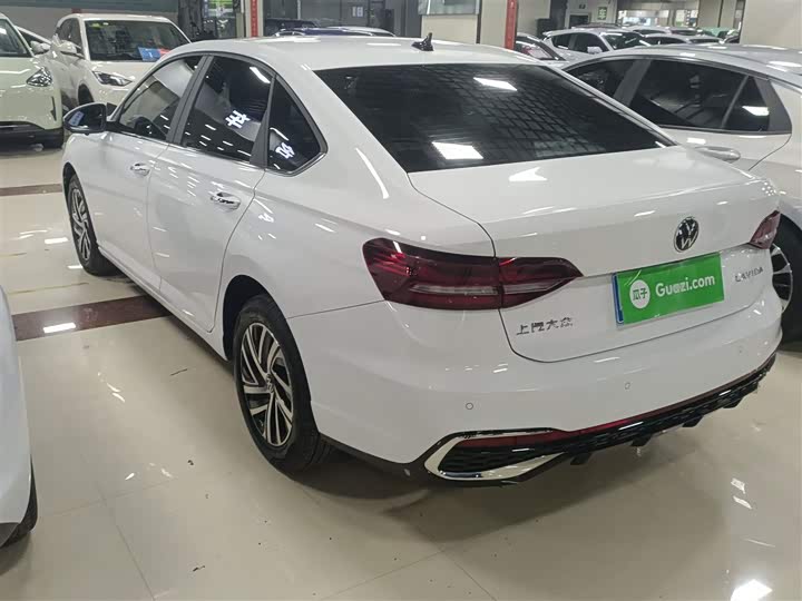 Фото 5 - Volkswagen Lavida