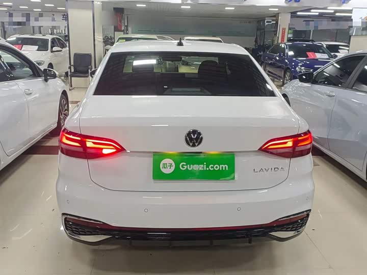 Фото 6 - Volkswagen Lavida