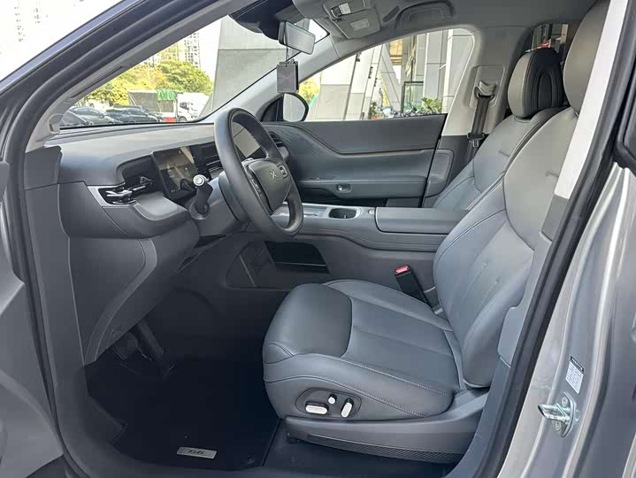 Фото 4 - XPeng G6