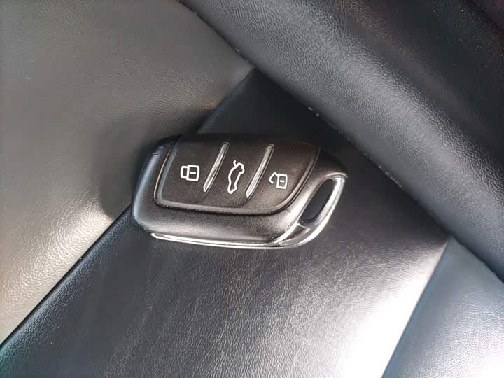 Фото 9 - Roewe Clever