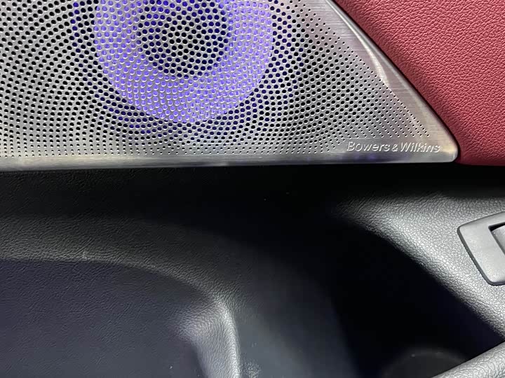 Фото 2 - BMW 5 Series