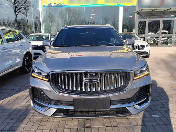 Фото 3 - Geely Monjaro