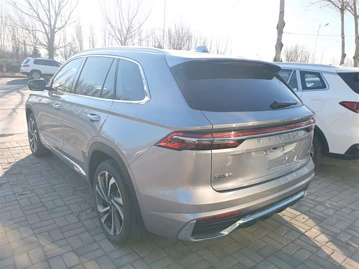 Фото 5 - Geely Monjaro